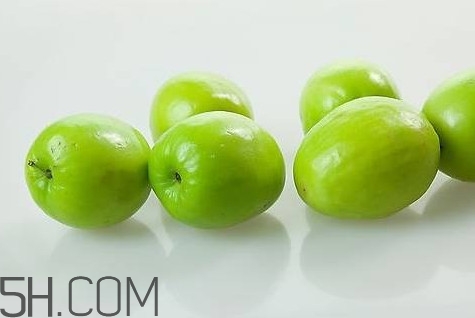 青枣上火吗吃多了,牛奶青枣上火吗