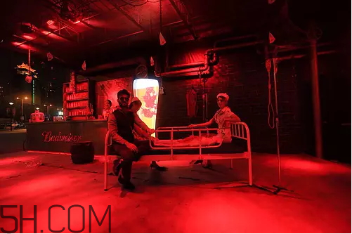 血色百威是什么东西,血色百威是什么