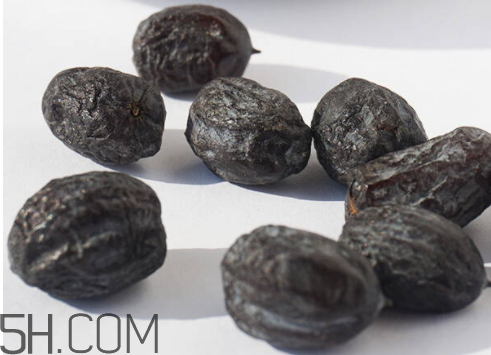 黑枣可以直接吃吗?,黑枣可以直接吃吗 黑枣直接吃有什么好处 黑枣可以直接吃吗?,黑枣可以直接吃吗 黑枣直接吃有什么好处
