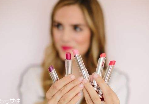 冬天适合涂什么口红,适合冬天涂的口红色号