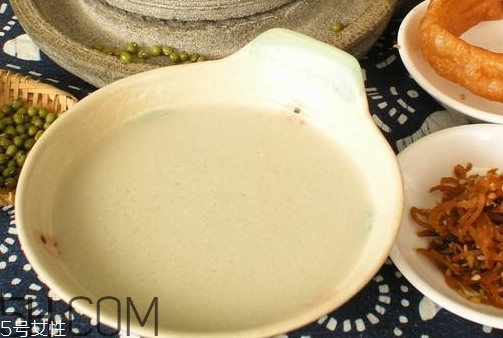 北京豆汁是什么做的,老北京豆汁是什么做的