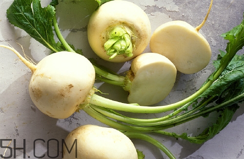 白萝卜里面变色了还能吃吗,白萝卜放冰箱变软了还能吃吗