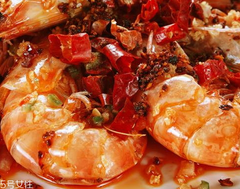 孕妇可以吃香辣虾吗,孕妇可以吃香辣虾吗中期