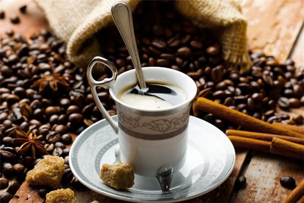 黑咖啡哪个牌子好喝,黑咖啡的功效和作用