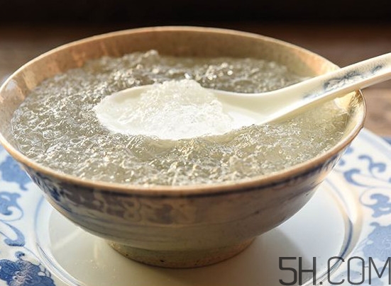 雪燕必须隔水炖吗,炖雪燕要放水吗 雪燕必须隔水炖吗,炖雪燕要放水吗