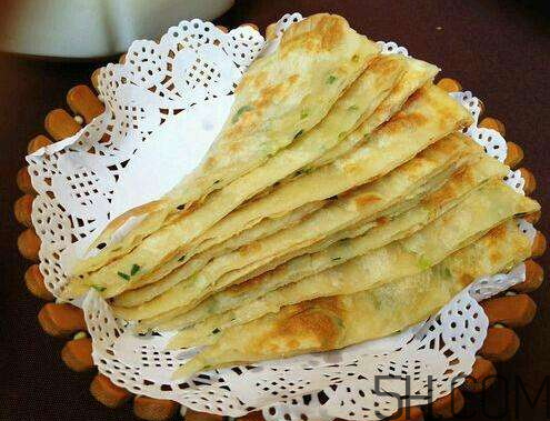 葱油饼可以用高筋面粉吗?,葱油饼能用高筋面粉吗