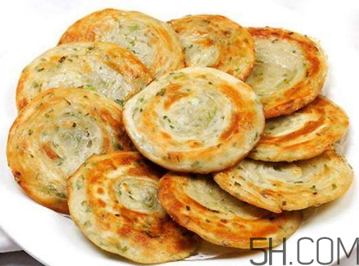 葱油饼怎么保存在冰箱,冷冻葱油饼可以放烤箱加热吗 葱油饼怎么保存在冰箱,冷冻葱油饼可以放烤箱加热吗