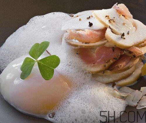 下荷包蛋起沫怎么回事,荷包蛋总是出很多泡沫