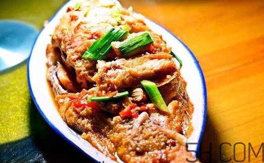 荷包红鲤鱼的做法,荷包鲤鱼怎么做最好吃