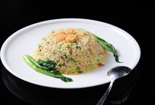 晚上吃蛋炒饭会胖吗,早上吃蛋炒饭会胖吗