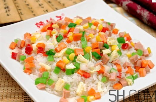 蛋炒饭怎么炒好吃?,蛋炒饭食材