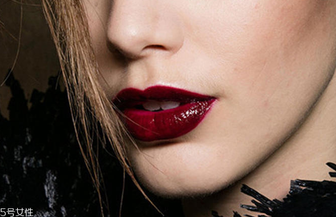 宝宝湿疹涂什么(宝宝湿疹涂什么药膏)