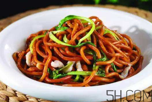 炒面可以放蚝油吗,炒面放蚝油好吃吗