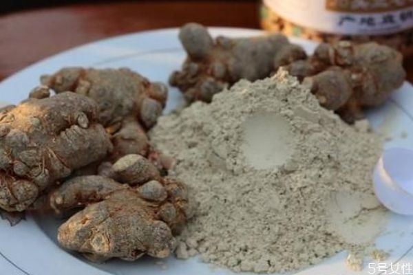 三七粉泡水喝会上火吗?,三七粉能泡开水喝吗