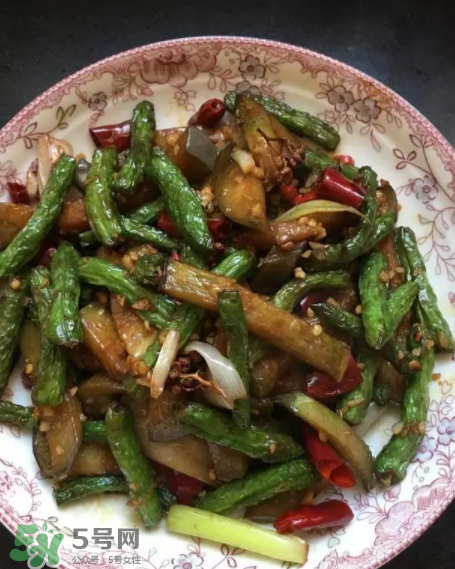 茄子豆角的家常做法步骤,豆角茄子怎么做好吃简单做法