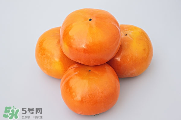 吃柿子会恶心想吐怎么办,吃柿子恶心呕吐怎么办