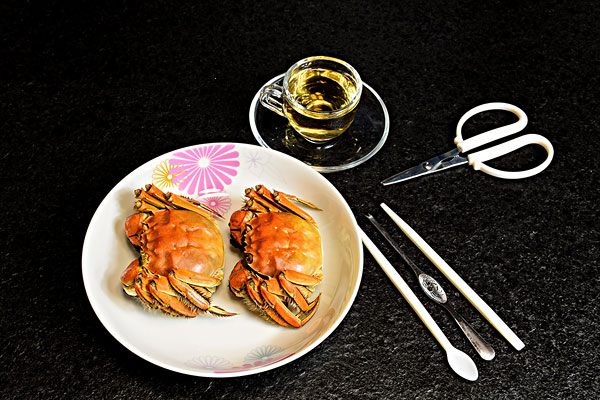 吃了大闸蟹身上痒出现红疙瘩,吃了大闸蟹身上痒是怎么回事