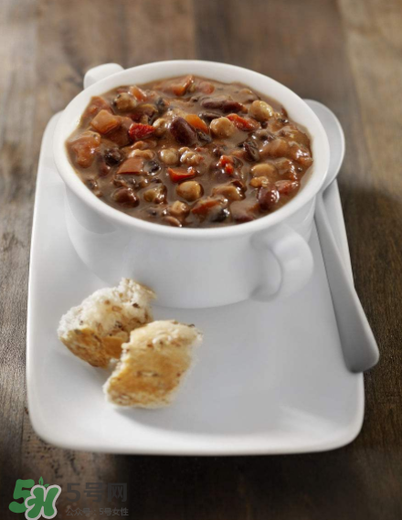 三豆汤的功效和作用,三豆汤的功效和作用 三豆汤是哪三豆