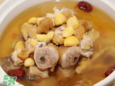 鸡汤炖板栗有什么营养,板栗鸡肉汤的营养价值