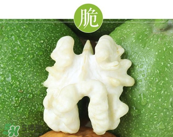 新鲜核桃外壳发霉了还能吃吗,核桃壳外面发霉还可以吃吗