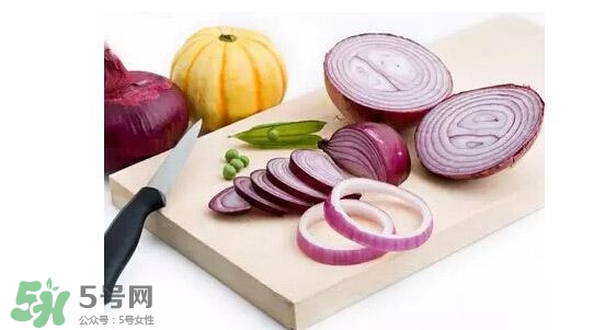 煮熟的洋葱狗狗能吃吗,炒熟的洋葱狗狗能吃吗