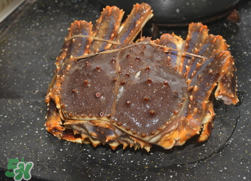 帝王蟹可以冷冻吗,活的帝王蟹可以直接冷冻吗