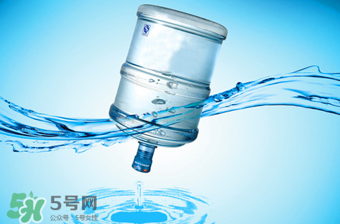 桶装水有毒吗,桶装水放久了会变质吗