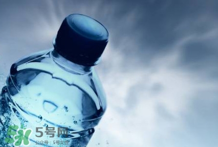 净化水是酸性还是碱性的,净水器水是酸性的还是碱性的