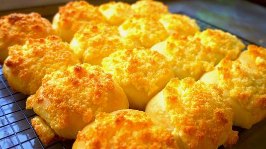 蛋糕容易胖还是面包,吃面包容易胖还是蛋糕容易胖