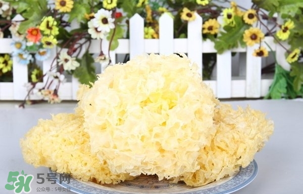 皮肤干燥起皮怎么办才能有效啊,皮肤干燥起皮发红怎么办 皮肤干燥起皮怎么办才能有效啊,皮肤干燥起皮发红怎么办