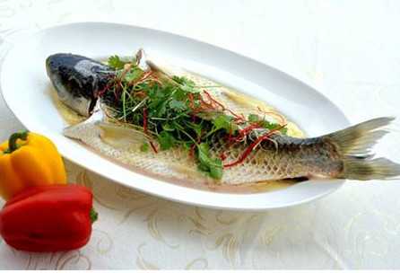 做清蒸鱼的技巧,怎么做清蒸鱼窍门