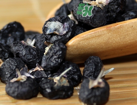 黑枸杞的功效和作用及正确吃法大全,黑枸杞的功效和作用百科