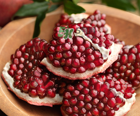 石榴为什么会烂成一滩水,番石榴里面烂是怎么回事