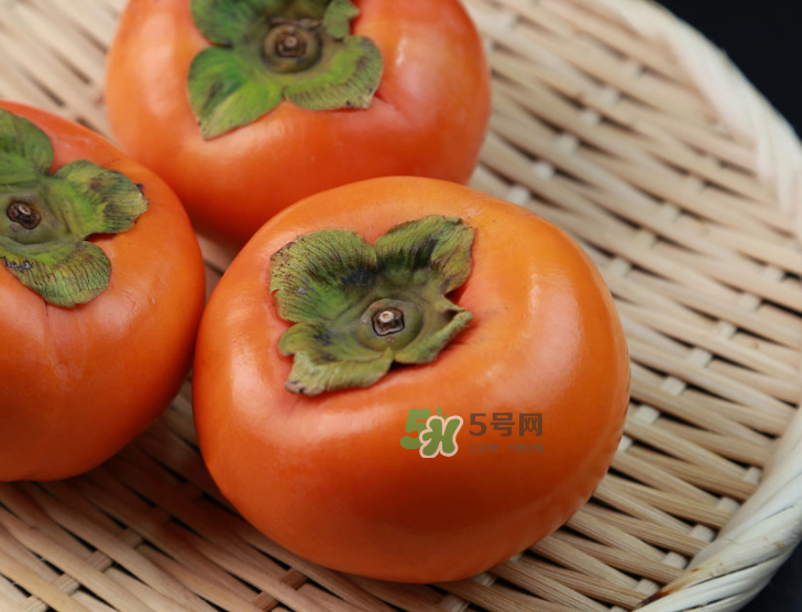 脆柿子几月份成熟,脆柿子什么时候成熟季节