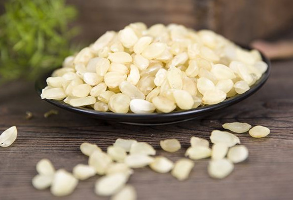 皂角米是什么样子,皂角米长什么样