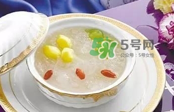 儿童吃燕窝会导致性早熟吗?,小女孩吃燕窝会不会引起早熟