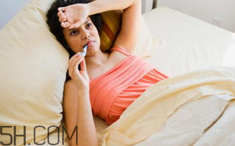 大热天感冒的原因(热天感冒是什么原因)