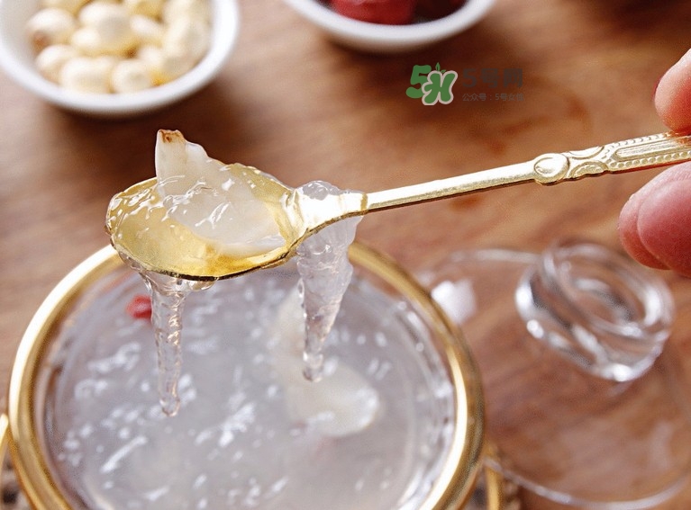 燕窝可以跟什么一起炖,燕窝可以直接炖煮吗?