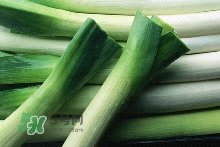 男人吃葱可以壮阳吗,男人吃葱有什么功效 男人吃葱可以壮阳吗,男人吃葱有什么功效