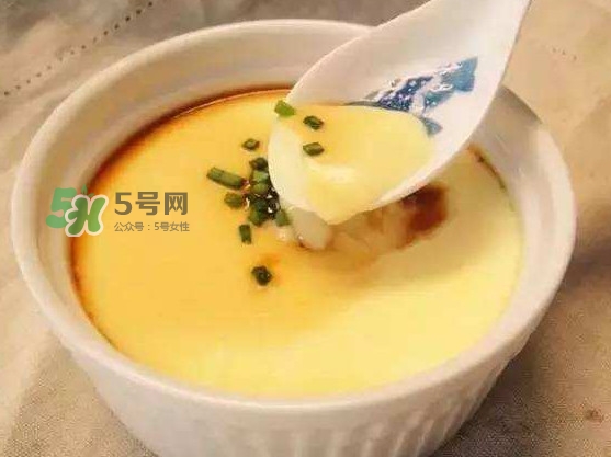 蒸鸡蛋是用冷水还是开水上锅蒸,蒸鸡蛋羹是冷水上锅蒸还是热水上锅蒸