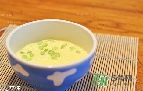 蒸鸡蛋是发物吗?,蒸鸡蛋是发物吗??身体不舒服破了能吃吗