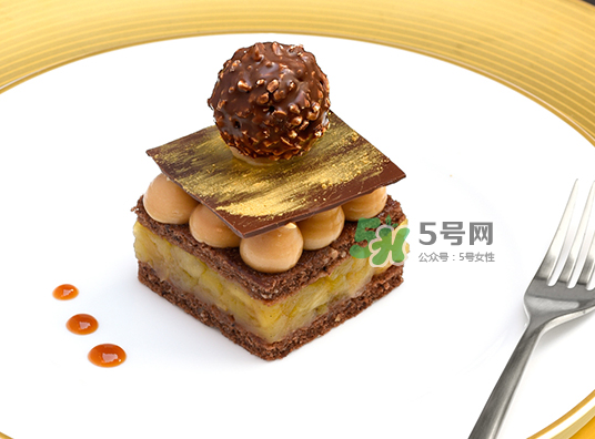 费列罗臻品巧克力糖果礼盒多少钱,费列罗巧克力礼盒装 费列罗臻品巧克力糖果礼盒多少钱,费列罗巧克力礼盒装