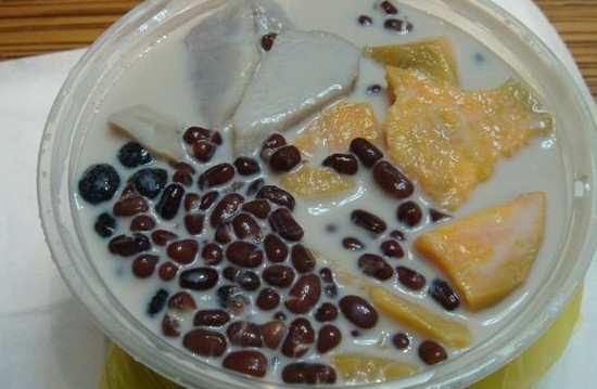 仙草冻是龟苓膏吗?,烧仙草冻和龟苓膏的区别