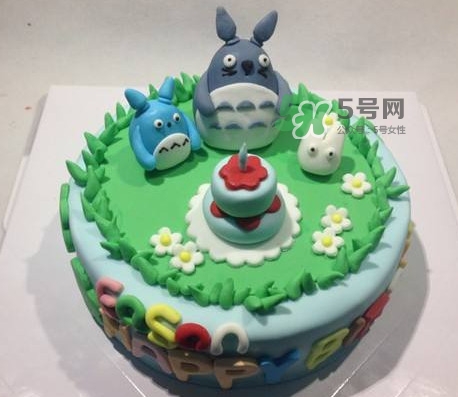 翻糖蛋糕好学吗,做翻糖蛋糕要什么材料 翻糖蛋糕好学吗,做翻糖蛋糕要什么材料