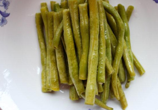 酸豇豆炒什么好吃除了炒肉末,酸豇豆怎么炒好吃?
