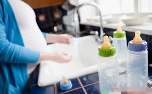 奶瓶天天洗好吗(奶瓶清洗剂可以天天洗吗)