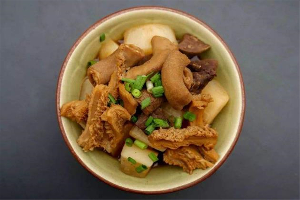 洗洁精正确洗碗方式(洗洁精洗碗的正确方法)