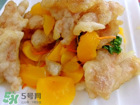 黄桃和虾能一起吃吗?,黄桃和虾可以一起吃吗