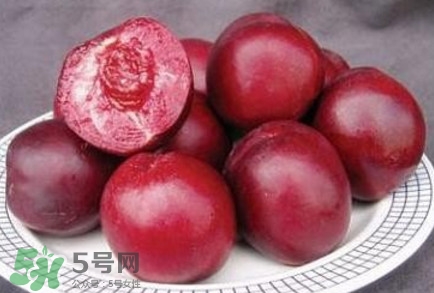 血桃好吃吗,血桃和紫血桃哪个好