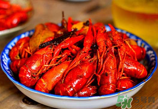 麻辣小龙虾不能和什么一起吃?,麻辣小龙虾不能和什么同吃